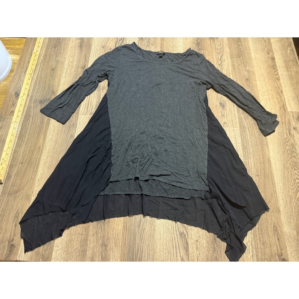 Cupio Shirts Women Size L Gray Black Long Sleeve Mixed Media Sharkbite Hem